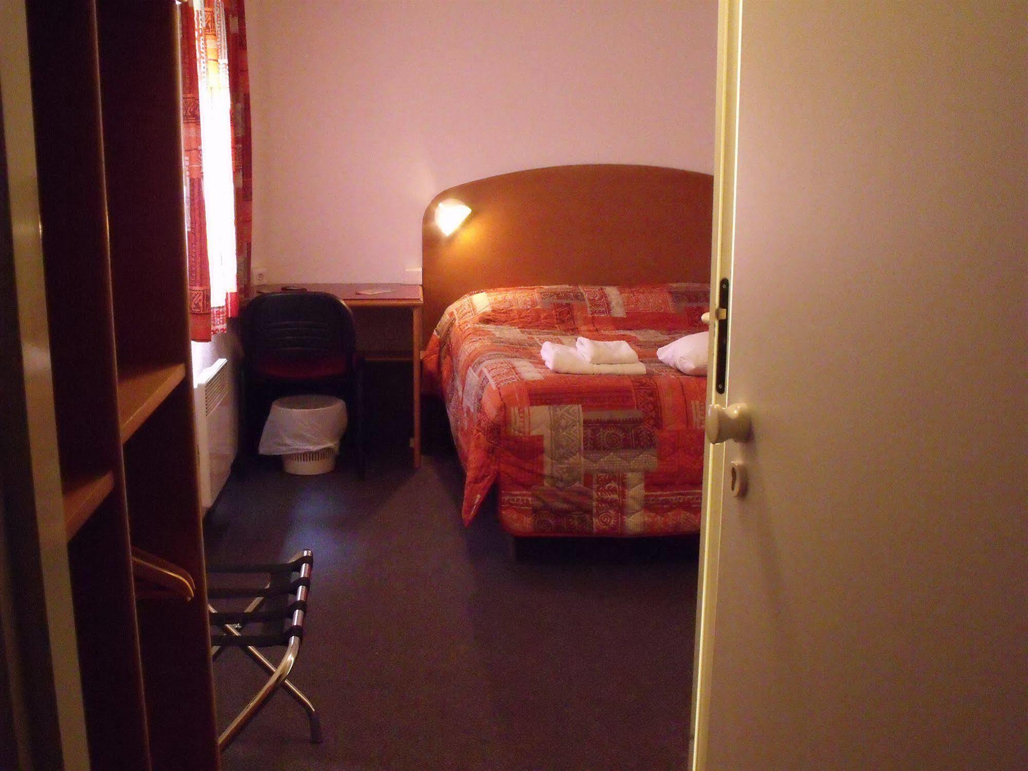 Quick Palace Auxerre Монето Экстерьер фото